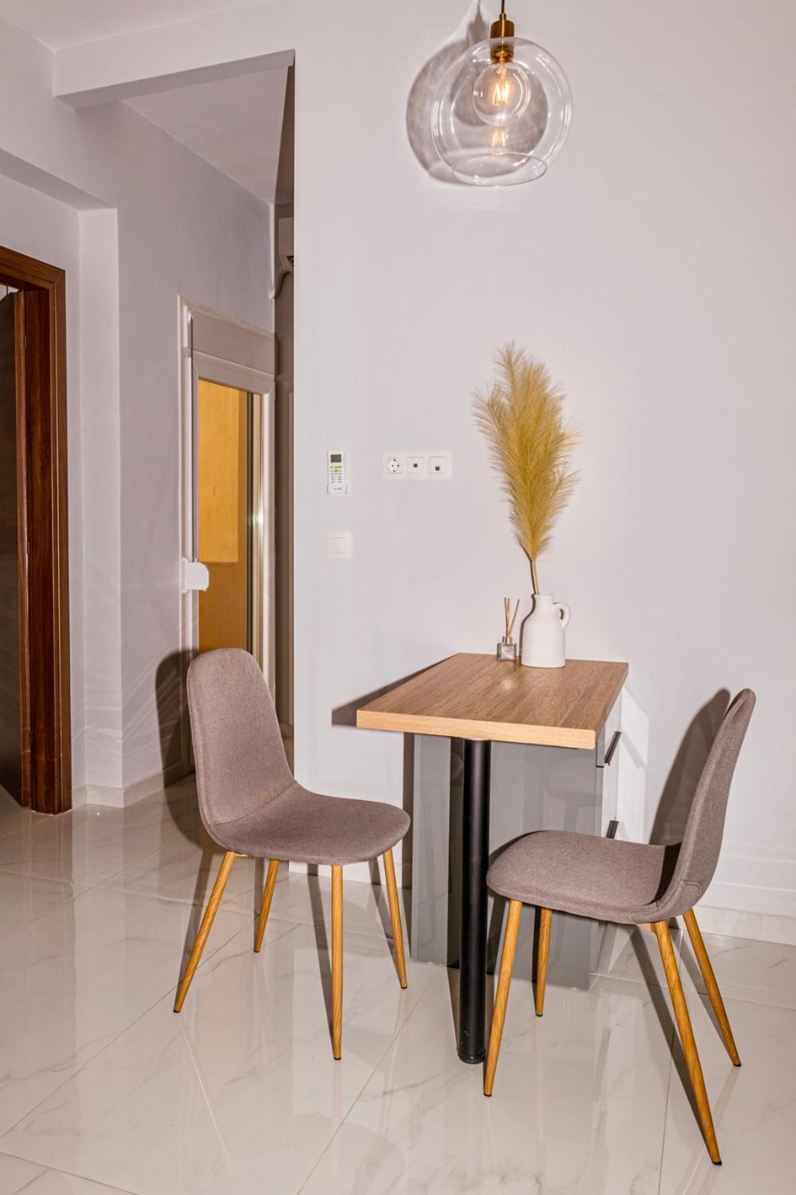 Cozy Studio In The City Center Szaloniki Kültér fotó