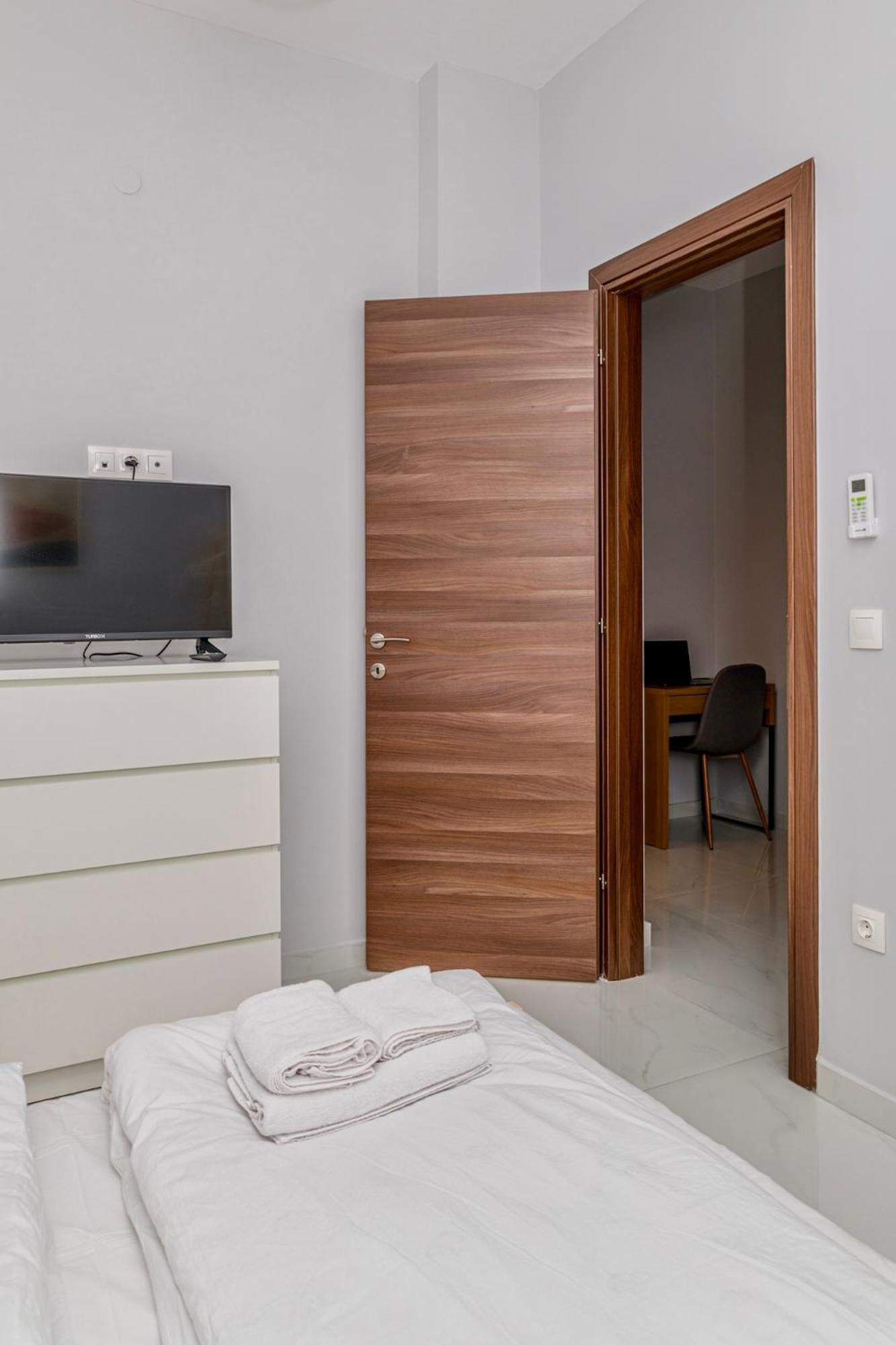 Cozy Studio In The City Center Szaloniki Kültér fotó